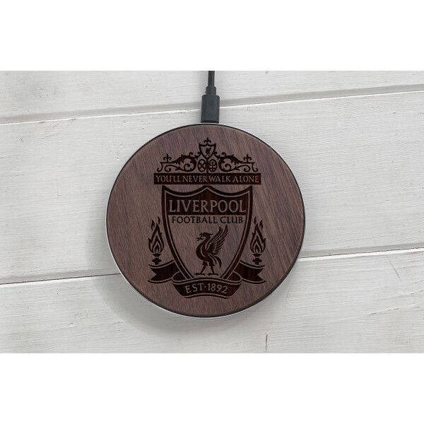 

Быстрая беспроводная деревянная зарядка SkinWood Black Fast Charge Liverpool