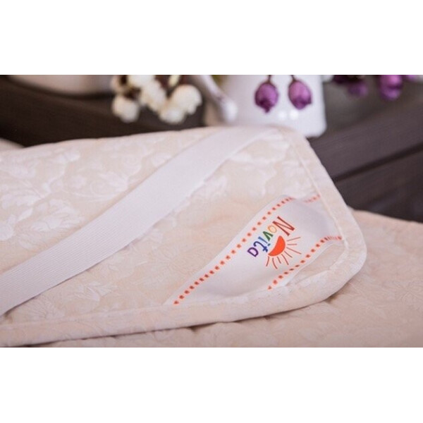 

Наматрасник Novita. Бязь стеганный 20-0182 cream на резинке-140х200х20