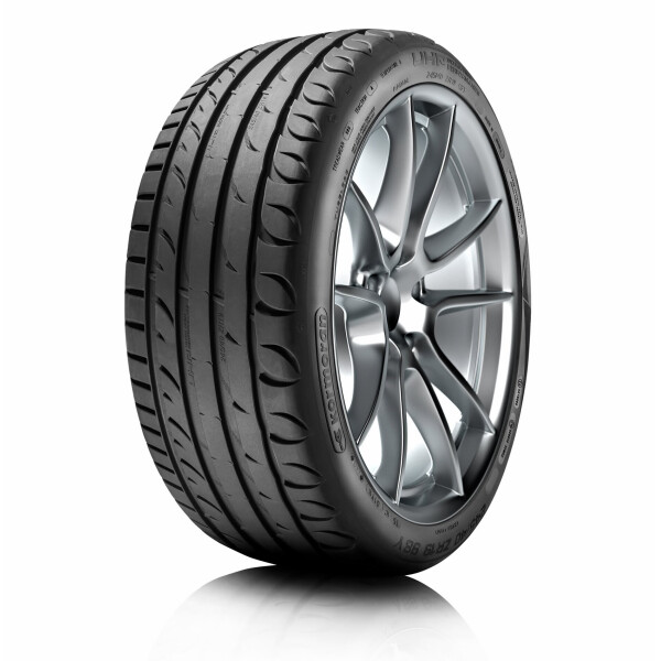 

KORMORAN Ultra High Prefomance 245/45R17 99W