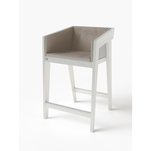 

Стул полубарный Air 2 Bar S [2Soft / 4Soft] White KINT Белый Массив Ясеня ETNA 09 60 см 90 см 60 см 65 см (без мягкой части) (new_87054)