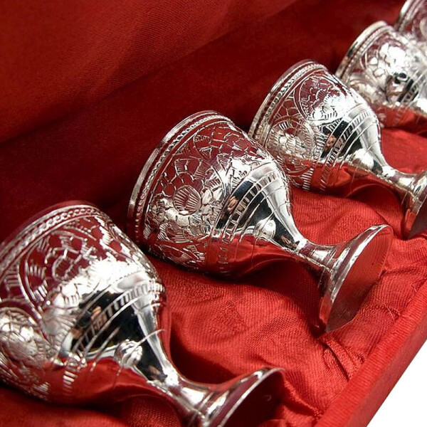 

Подарочные рюмки для водки на ножке Darshan FX32964