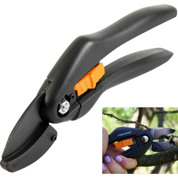 

Садовый ручной контактный секатор SinglStep Fiskars (8095381)