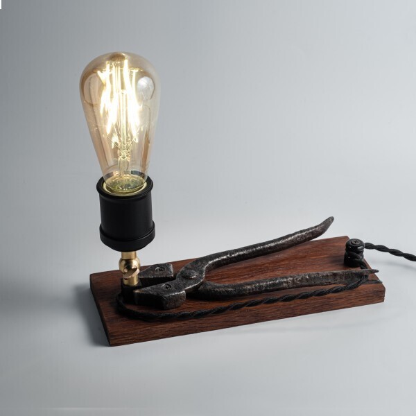 

Настольная лампа Фабрика Эдисона Pliers (TL-0001363 M/BROWN)