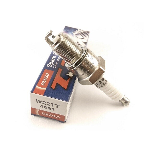 

Свеча зажигания Denso W22TT (4621)