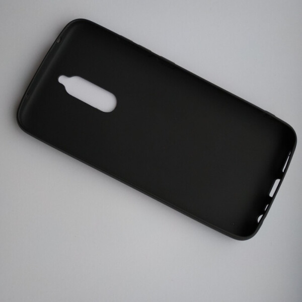 

Чехол Miami TPU для Xiaomi Redmi 8 Черный