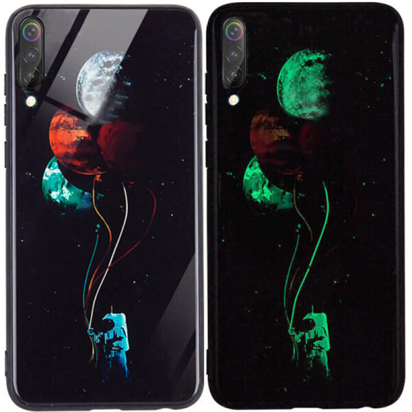 

TPU+Glass чехол светящийся в темноте для Xiaomi Mi 9 SE Космос / Черный (is_00000029518_1)