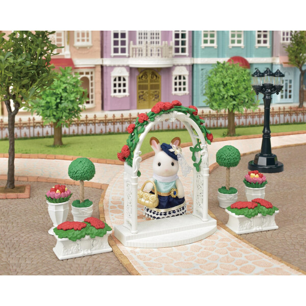 

Комплект Sylvanian Families Городская модница Стелла на прогулке в Цветочном саду (6002-н)