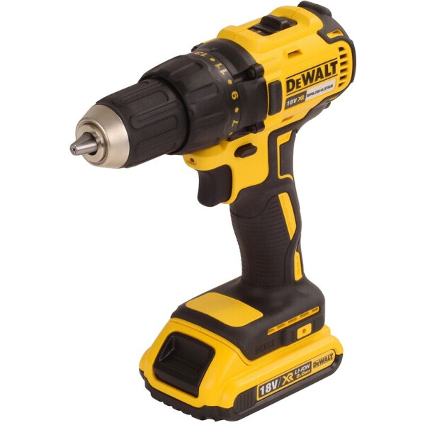 

Шуруповерт DeWALT DCD777D2T