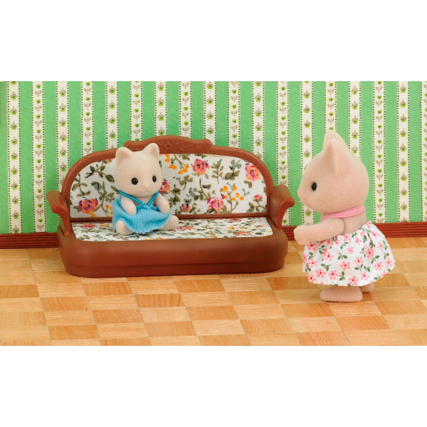 

Игровой набор Sylvanian Families Софа в классическом стиле (5150)