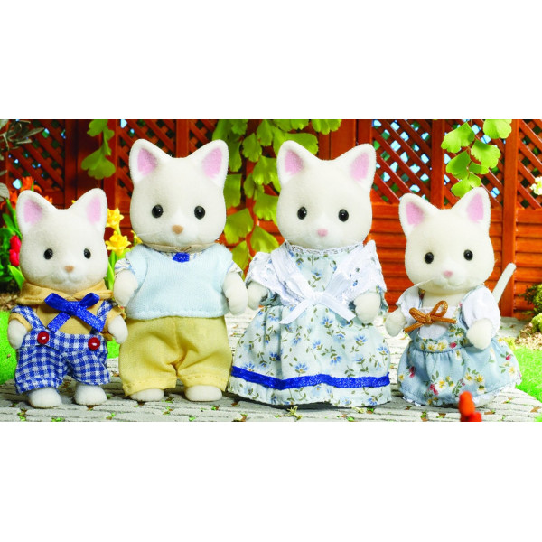 

Игровой набор Sylvanian Families Семья Шелковых Котов (4175)