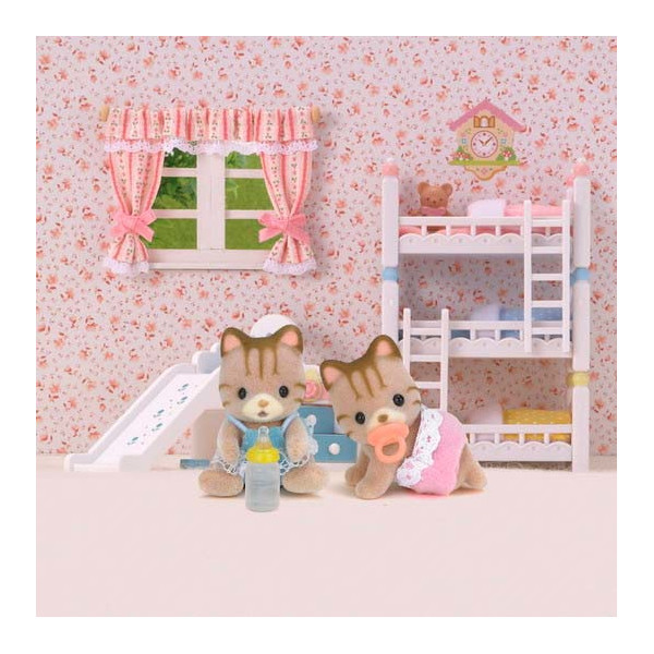 

Игровой набор Sylvanian Families Полосатые котята-двойняшки (5188)