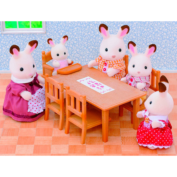 

Игровой набор Sylvanian Families Обеденный стол и 5 стульев (4506)