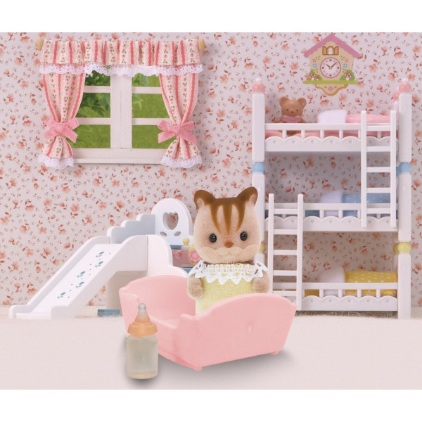 

Игровой набор Sylvanian Families Малыш Бельчонок (5065)