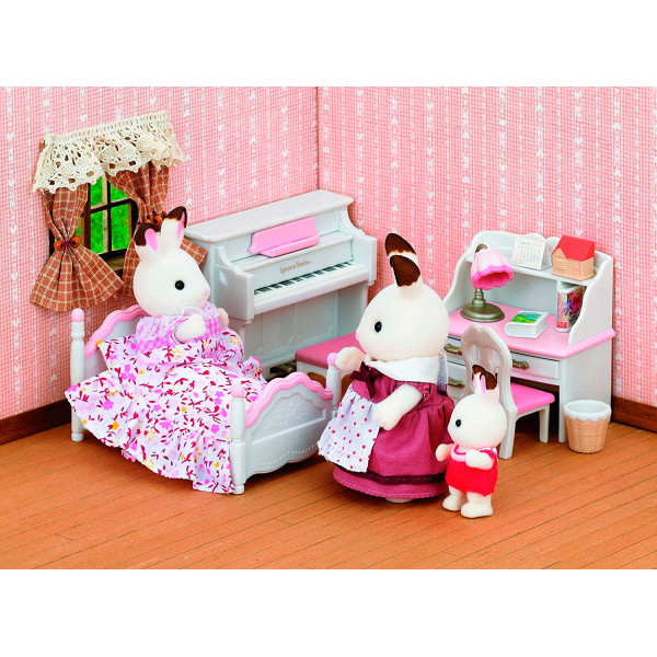

Игровой набор Sylvanian Families Комната для девочки (5032)
