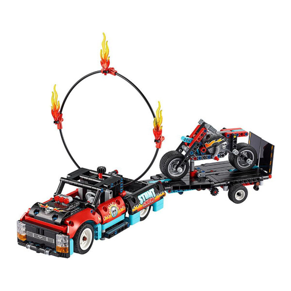 

Авто-конструктор LEGO Technic Шоу трюков на грузовиках и мотоциклах 2 в 1 (42106)