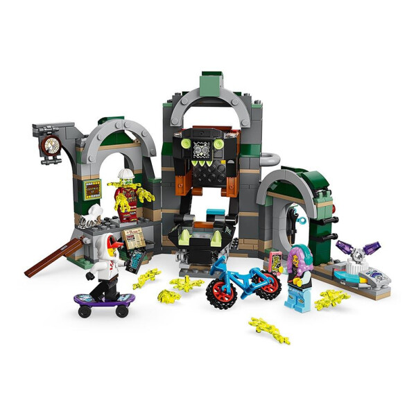 

Блочный конструктор LEGO Hidden side Метро Ньюбери (70430)