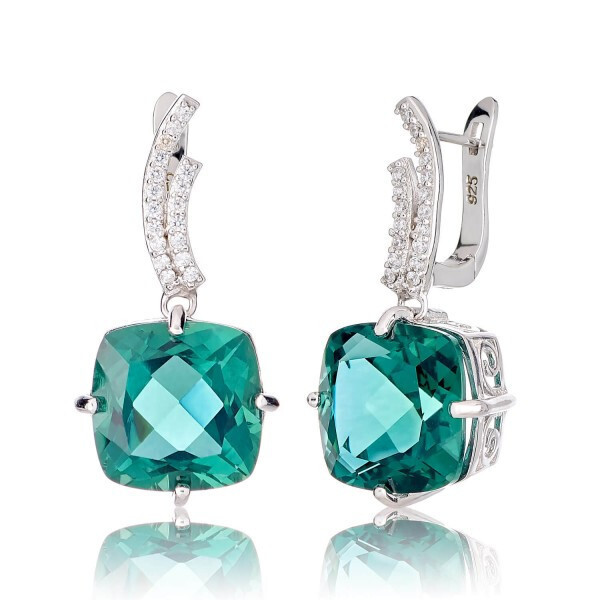 

Серебряные серьги с зеленым кварцем