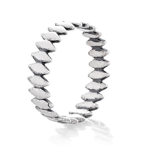 

Серебряное кольцо