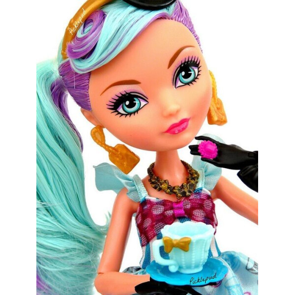 

Кукла Ever After High Мэделин Хэттер и набор для шляпной вечеринки BJH36