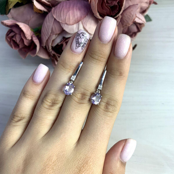 

Серебряные серьги GS с натуральным аметистом (2048794)