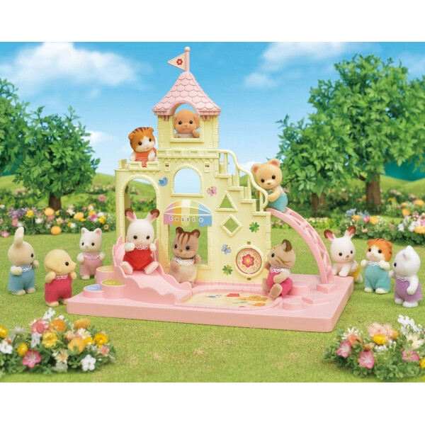 

Игровой набор Sylvanian Families Площадка-замок для малышей (5319)