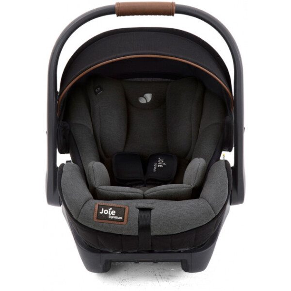 

Joie I-level Signature Noir с базой Isofix в комплекте (I1510CBNOR000)