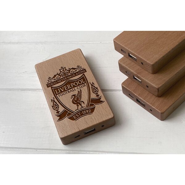 

Деревянный внешний аккумулятор Maple с гравировкой Liverpool