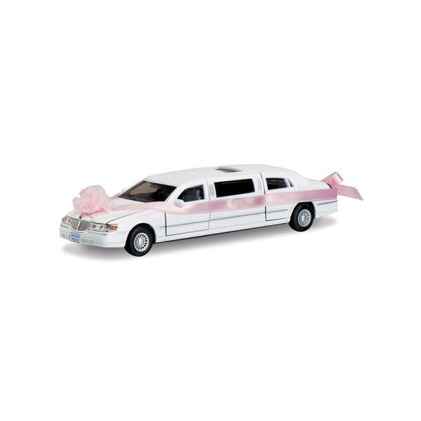 

Масштабная модель Kinsmart Lincoln Love Limousine (KT7001WW)