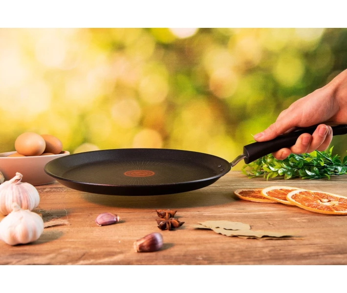 Фото - сковороду Сковорода 25 см блинная TEFAL Unlimited (G2553872)