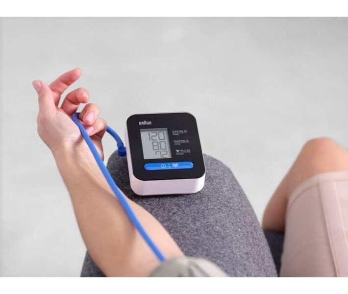 Фото - тонометр Тонометр Braun BPM ExactFit 1 BUA5000EUV1 BUA5000EU / MY20