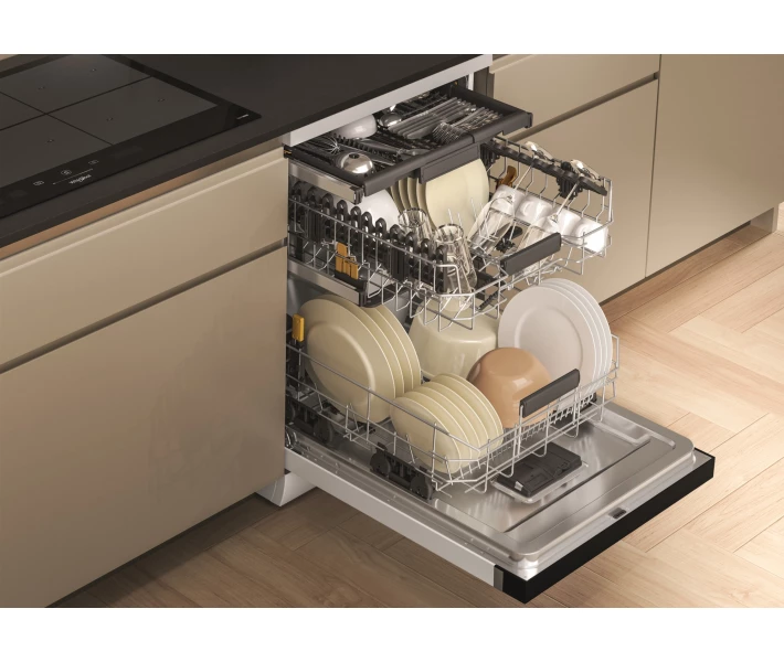 Фото - отдельно стоящую посудомоечную машину Whirlpool W7F HS31