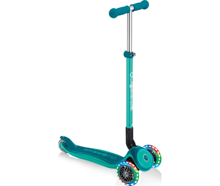 Фото - самоката Самокат GLOBBER серии PRIMO FOLDABLE PLUS LIGHTS, зеленый (439-107)
