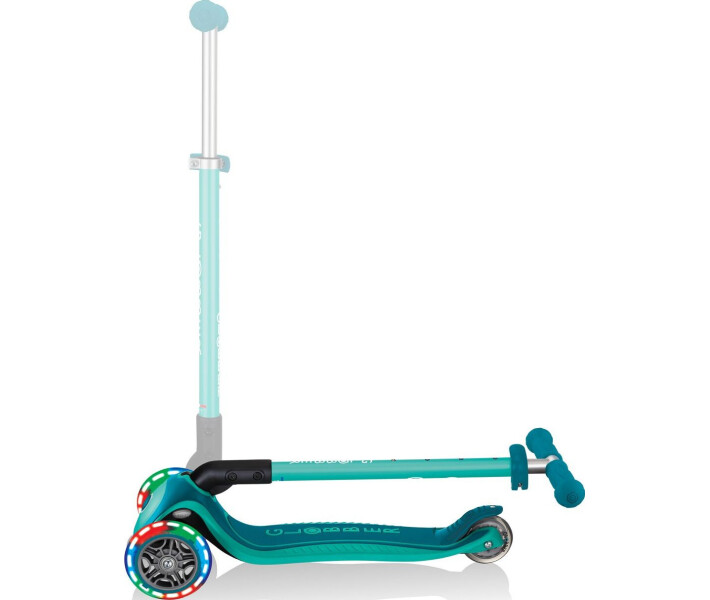 Фото - самоката Самокат GLOBBER серии PRIMO FOLDABLE PLUS LIGHTS, зеленый (439-107)