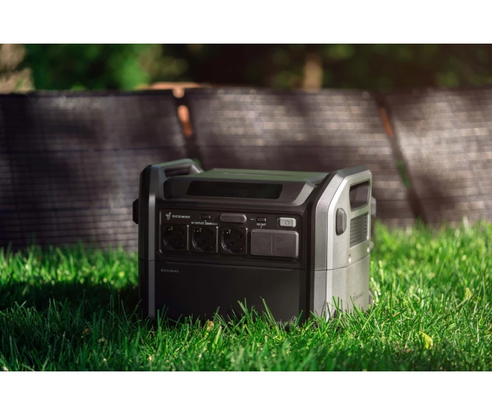 Фото - зарядную станцию Зарядная станция Segway CUBE 1000 1024 Вт·ч/2200 Вт (AA.13.04.02.0004) + Солнечная панель 2E 300W (2E-PSPLW300)