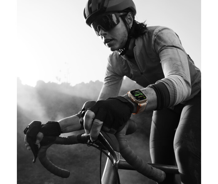 Фото - смарт-часы Смарт-часы Apple Watch Ultra 2 GPS + Cellular, 49mm Titanium Case with Green/Grey Trail Loop - M/L (MRF43UL/A)