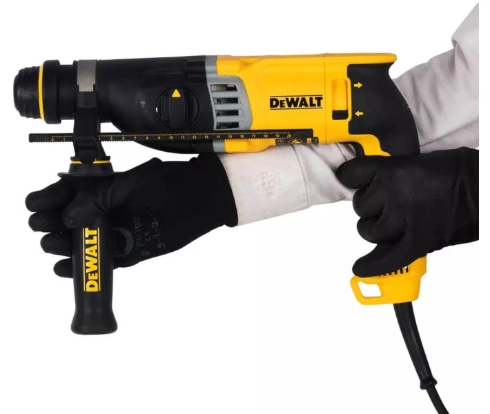 Фото - перфоратор Перфоратор DeWALT D25143K
