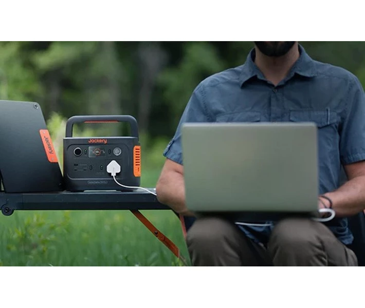 Фото - зарядную станцию Зарядная станция Jackery Explorer 300 Plus 300 Вт, 288 Вт·ч (190074000911)