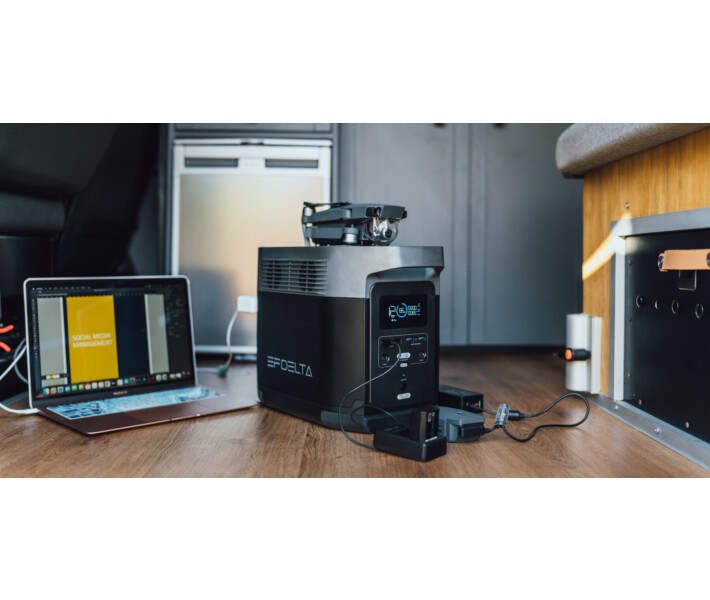 Фото - зарядную станцию Зарядная станция EcoFlow DELTA 1800 Вт (EFDELTA1300) (международная версия)