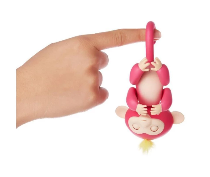 Фото -  Интерактивная ручная обезьянка Белла Bella Pink Fingerlings Interactive Baby Monkey WowWee