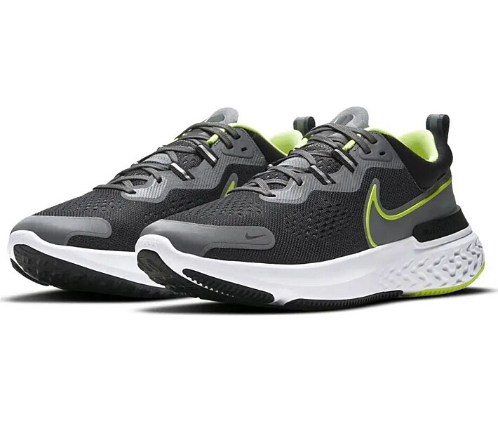 Фото - мужской кроссовок Кроссовки беговые Nike REACT MILER 2 серые CW7121-002 Размер EU-42
