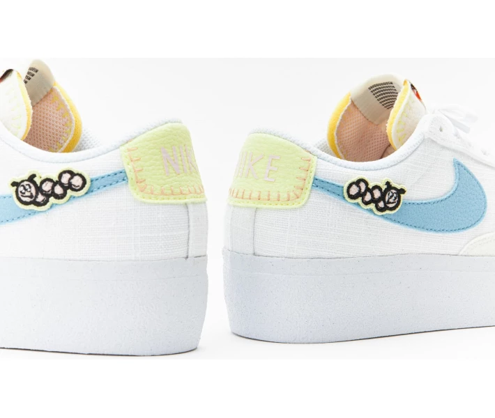 Фото - женский кроссовок Кроссовки женские Nike W BLAZER LOW PLATFORM SE NN белые DJ6376-100 Размер EU-39 (DJ6376-100_EU-39)