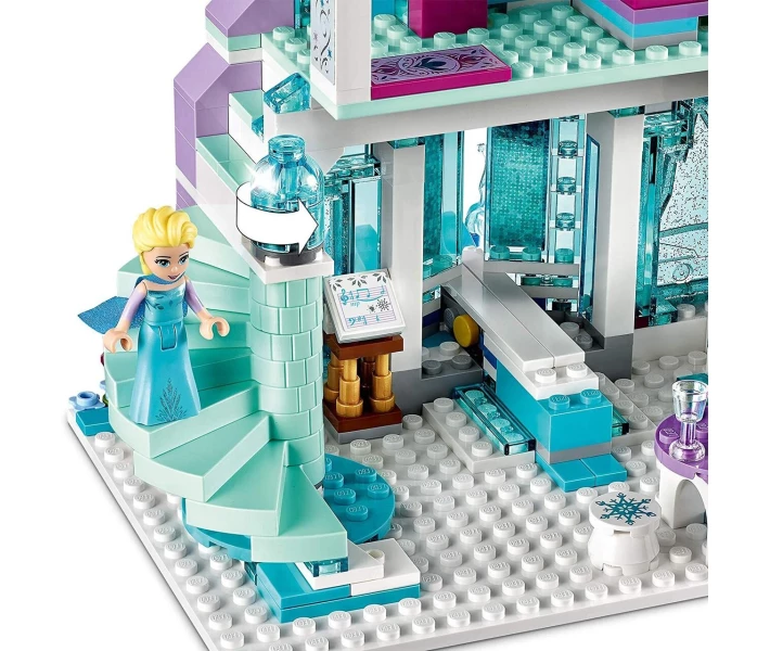 Фото - детский конструктор LEGO Disney Princesses Elsa's Magical Ice Palace Волшебный ледяной замок Эльзы (43172)