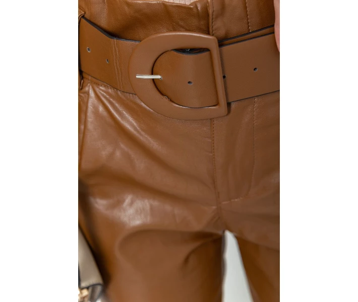 Фото - женские брюки Штаны женские из экокожи коричневый 186R6737 Ager L