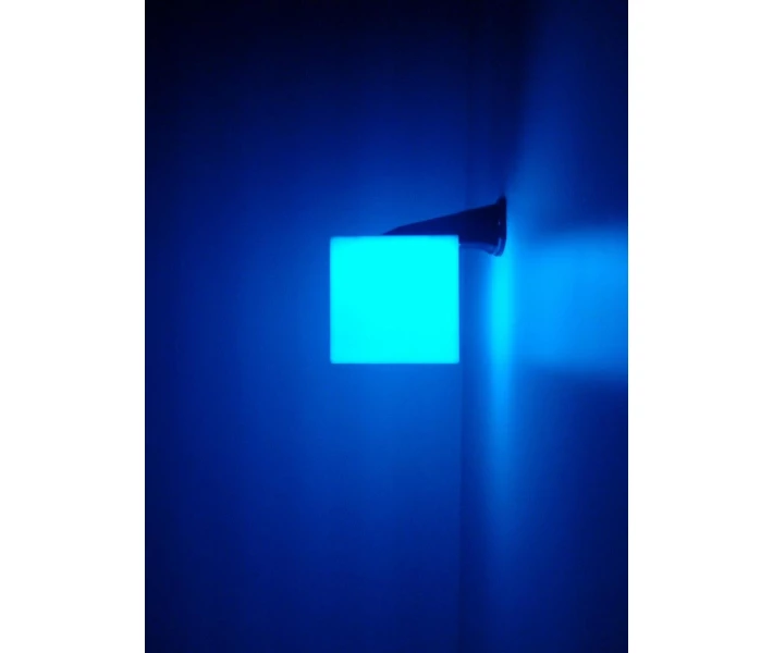Фото - настенный светильник Настенный светильник Куб 20х20см с RGB подсветкой настенный (sm-0824)