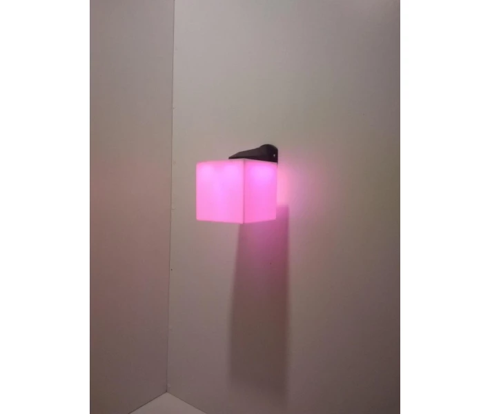 Фото - настенный светильник Настенный светильник Куб 20х20см с RGB подсветкой настенный (sm-0824)