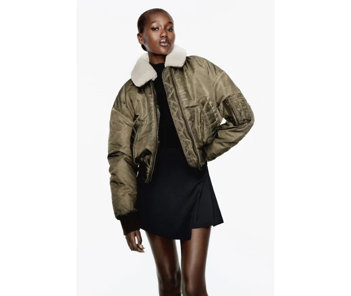 Фото - женский бомбер Бомбер ZARA укороченный оригинал