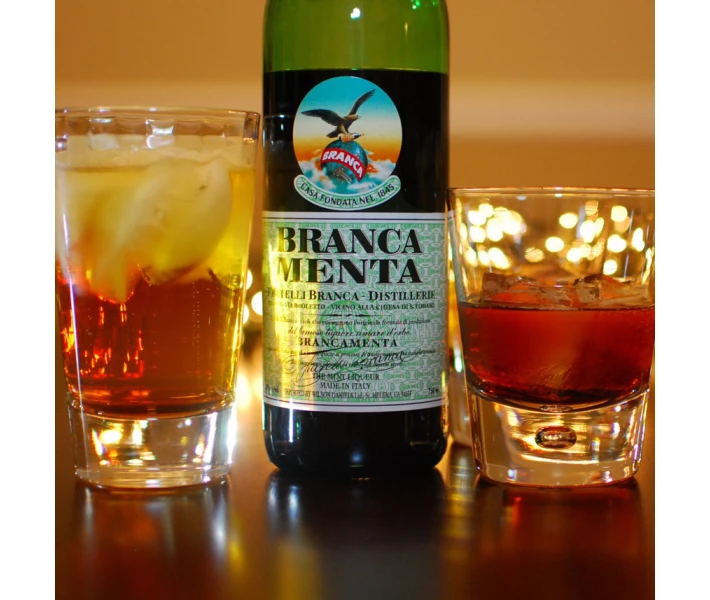 Фото - ликер Ликер Branca Menta Фратели Бранка Дистиллеры 0,5л 28% (p007001166)