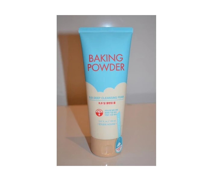 Фото - корейское средство для умывания Пенка для глубокой очистки Etude House Baking Powder B.B Deep Cleansing Foam 160 мл (EH0105a)