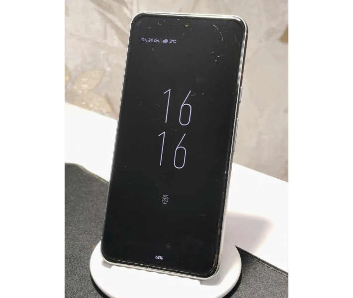 Фото - смартфон и мобильный телефон Смартфон Google Pixel 8 Hazel (8/128Гб) (SOFTUNLOCK) Б/У (2487312126)