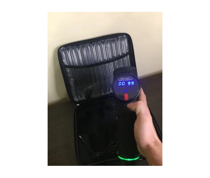 Фото - массажер Ударный перкуссионный массажер триггерных точек Massage Gun 2500 mAh (6 насадок, 30 скоростей) (25066)